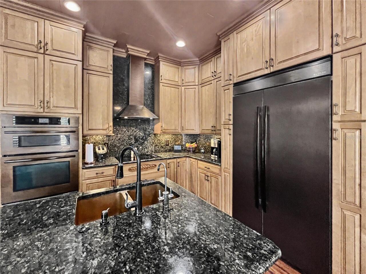 Listing Photo 9