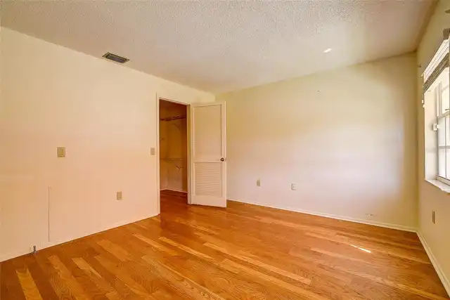 Listing Photo 29