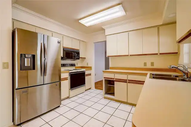 Listing Photo 37