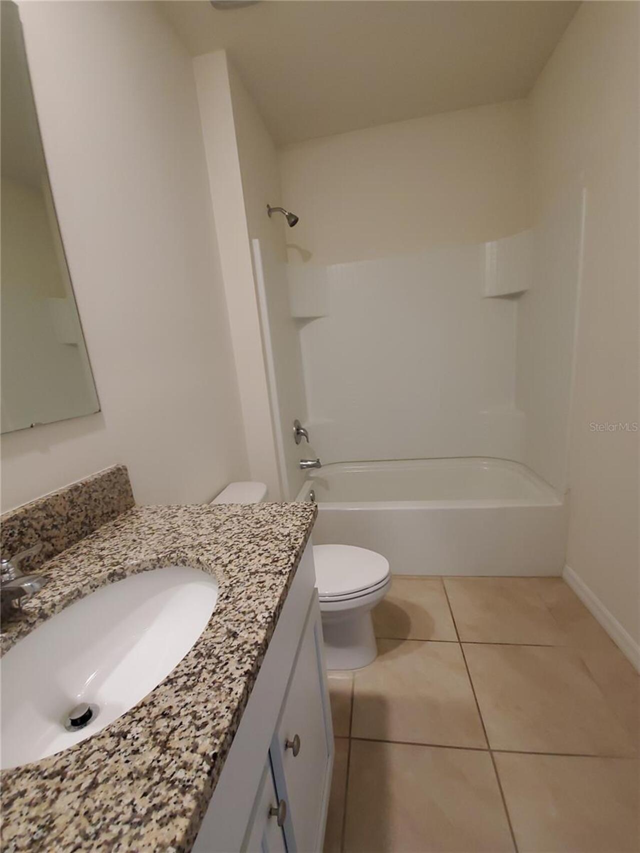 Listing Photo 14