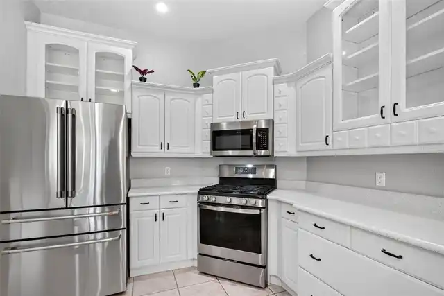 Listing Photo 16