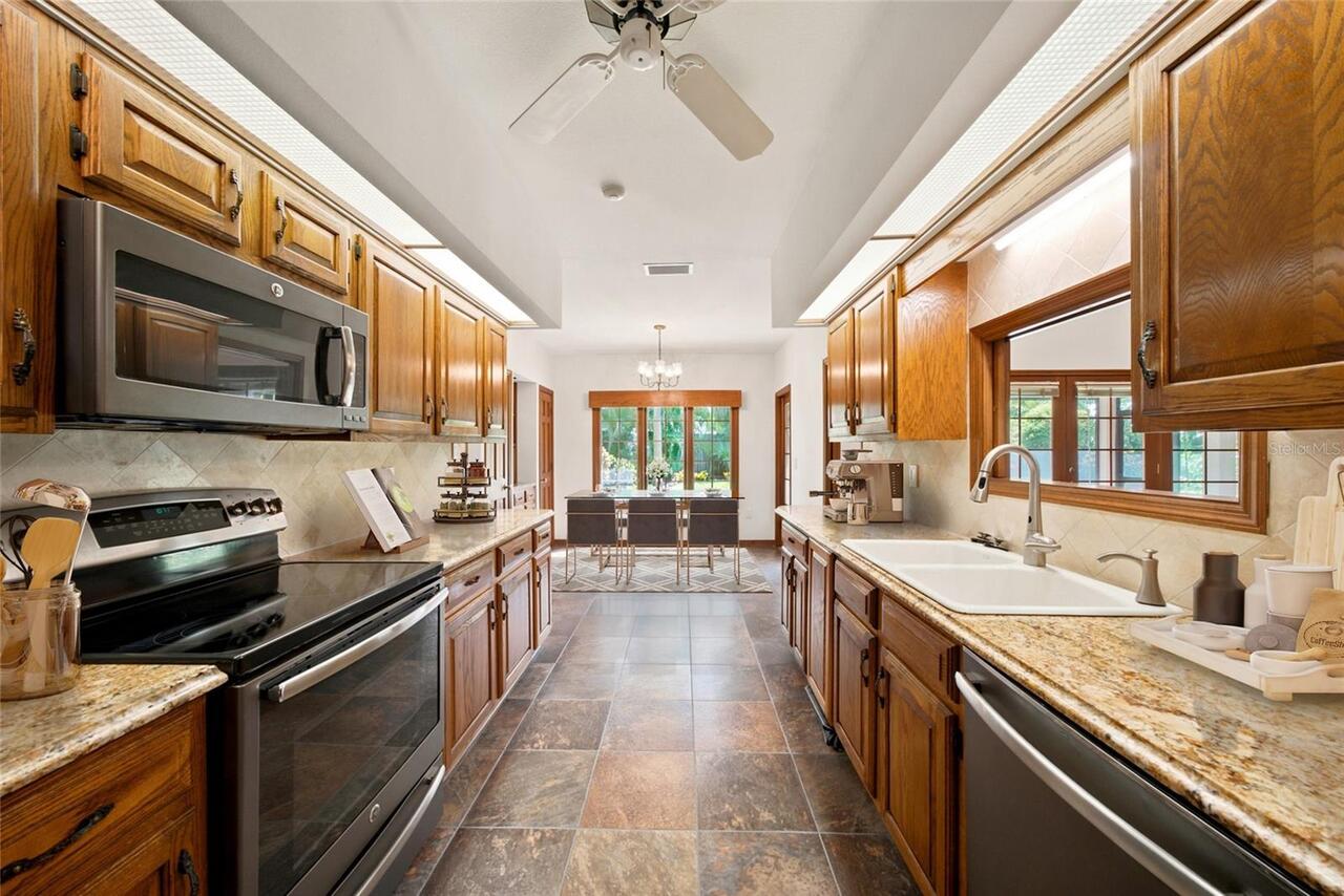 Listing Photo 16