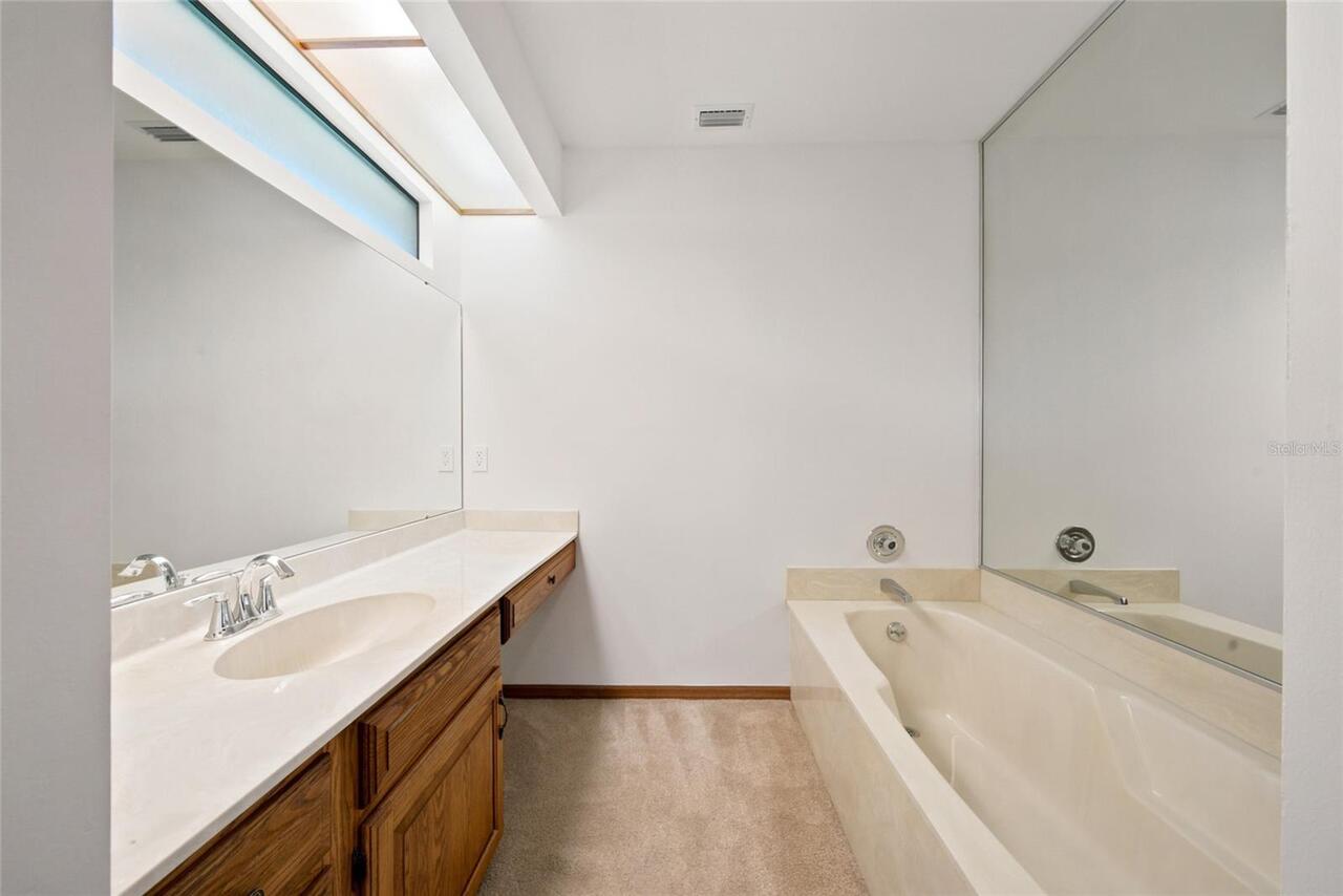 Listing Photo 23