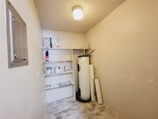 Listing Photo 12