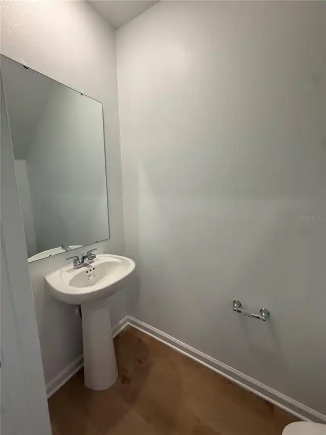 Listing Photo 9