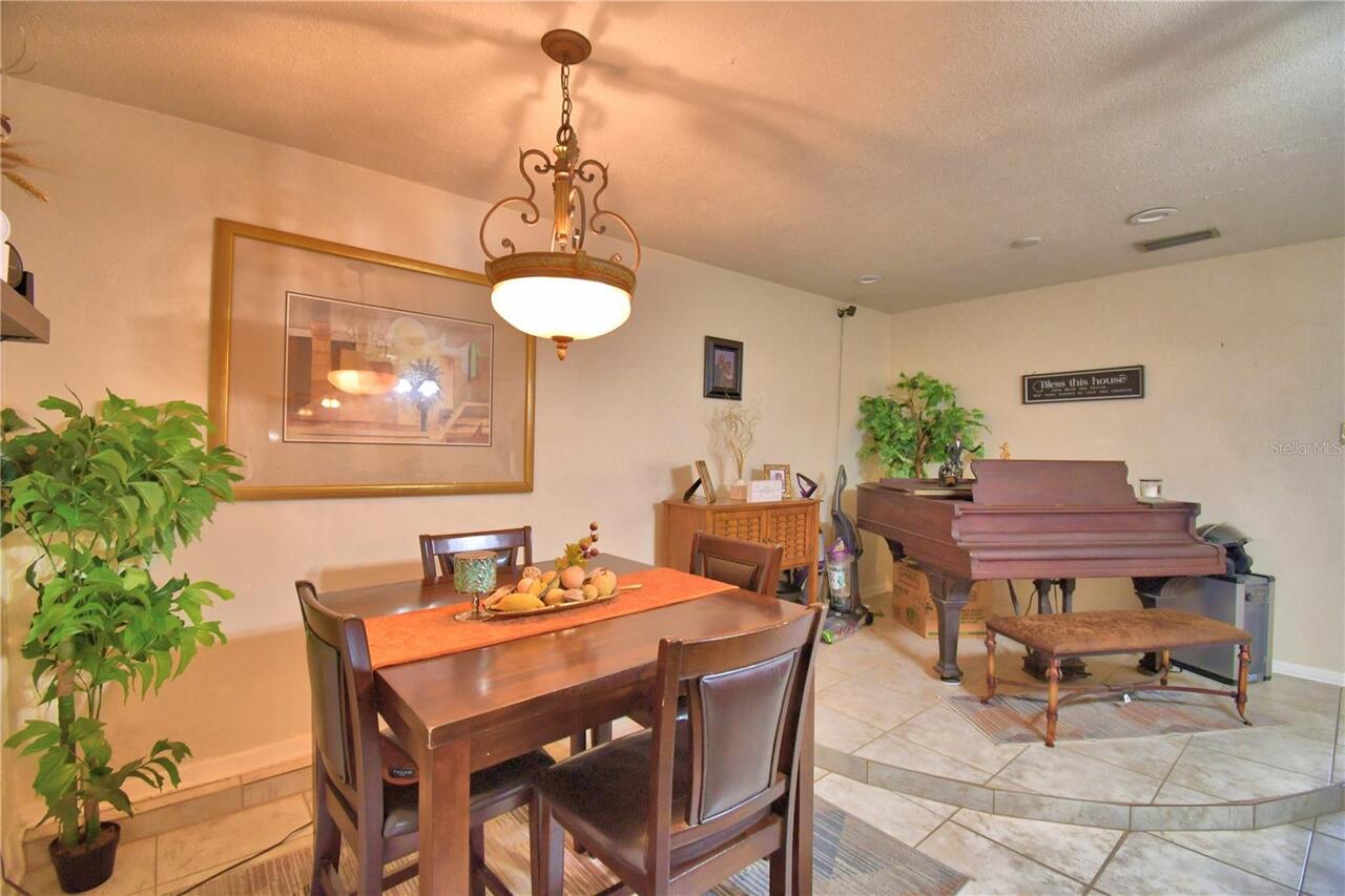 Listing Photo 8
