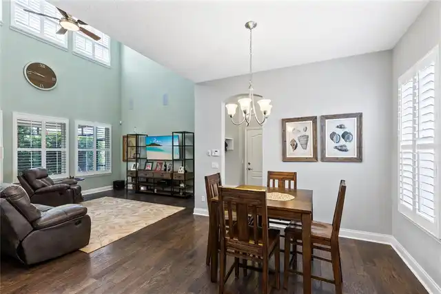 Listing Photo 12