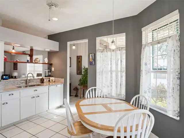 Listing Photo 8
