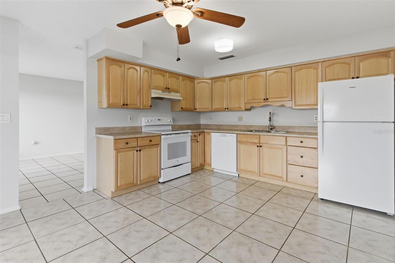 Listing Photo 6