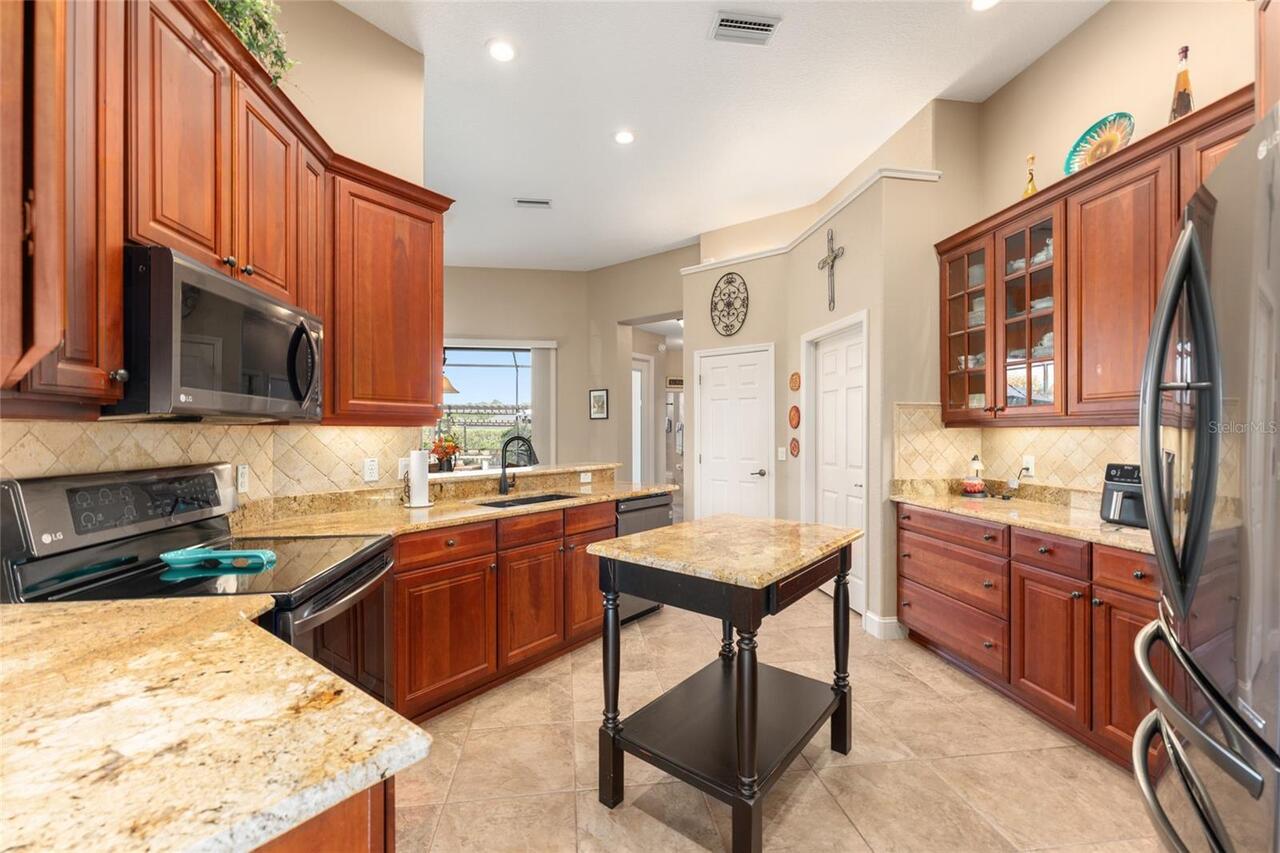 Listing Photo 16