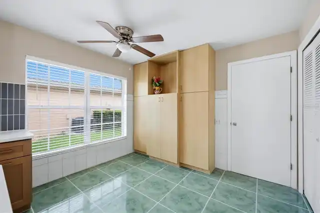 Listing Photo 9