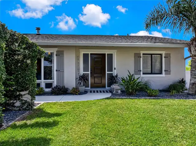 Listing Photo 9