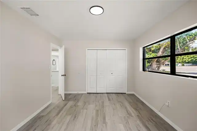 Listing Photo 26