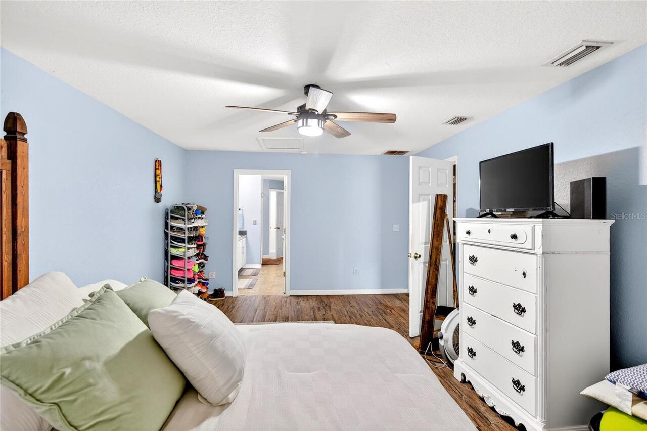 Listing Photo 23