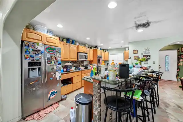 Listing Photo 9