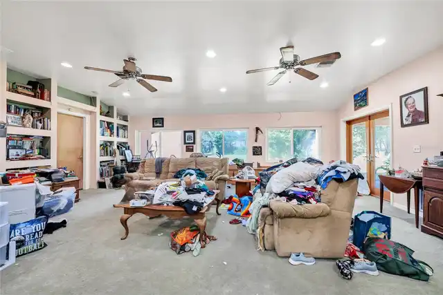 Listing Photo 10