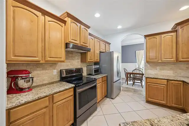 Listing Photo 14