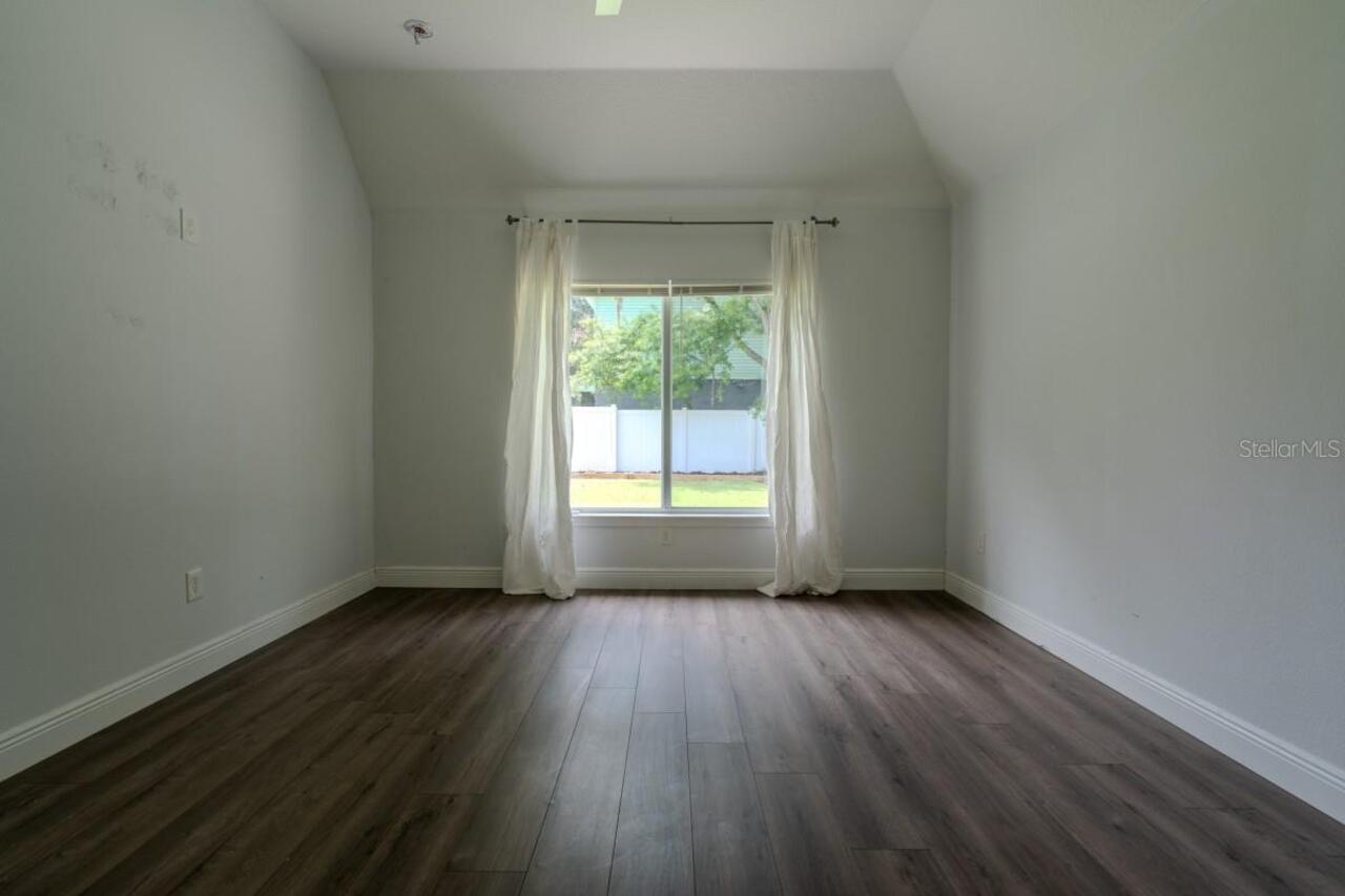 Listing Photo 27
