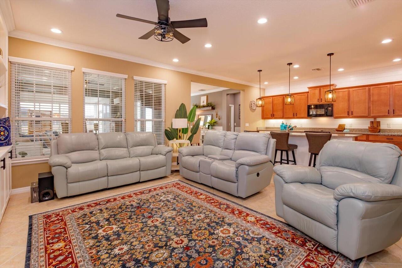 Listing Photo 11
