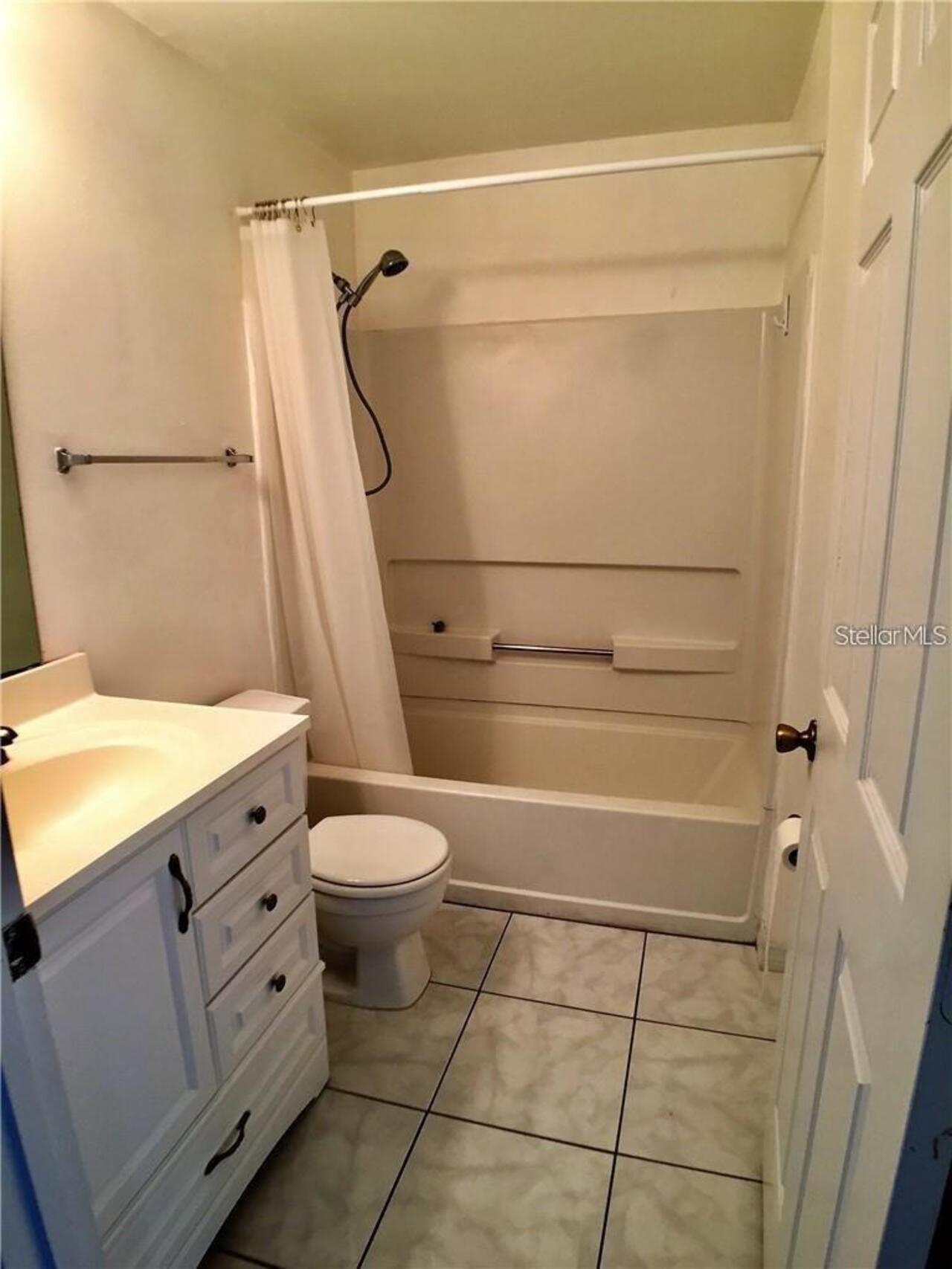 Listing Photo 9