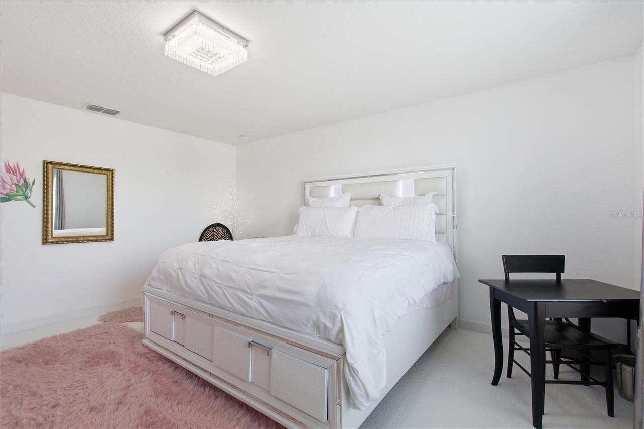 Listing Photo 24