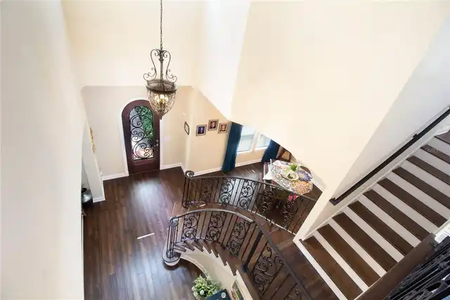 Listing Photo 23