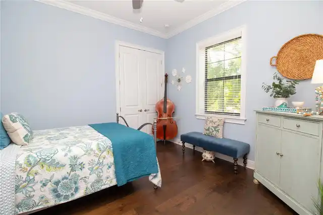 Listing Photo 32
