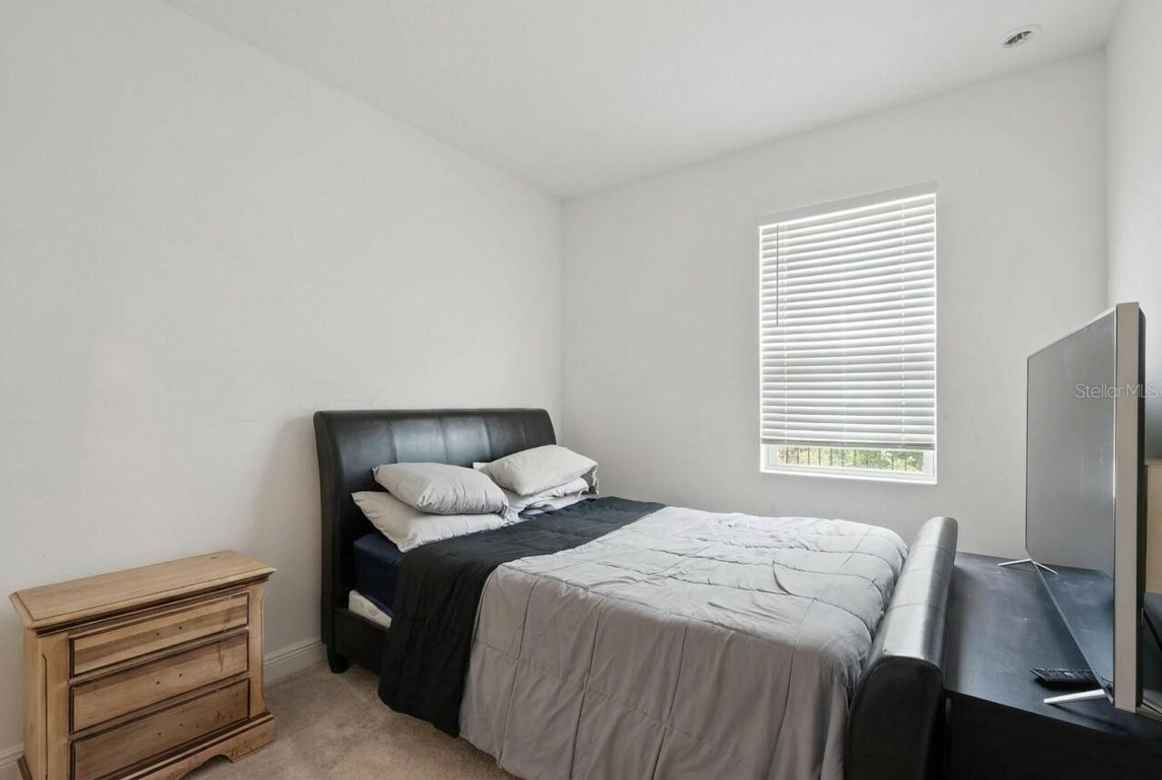 Listing Photo 14
