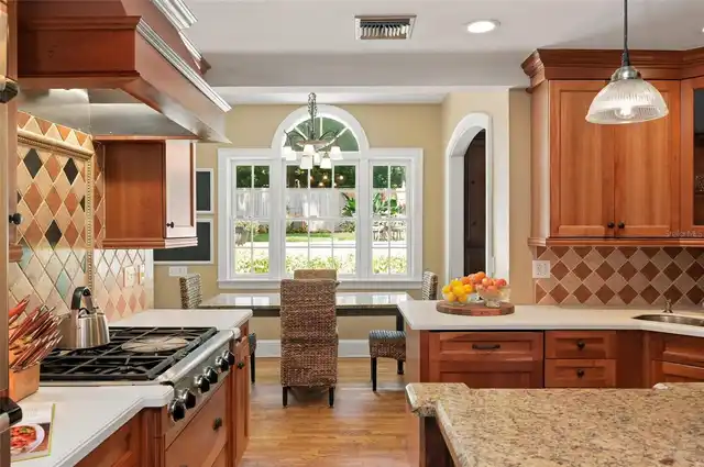 Listing Photo 18