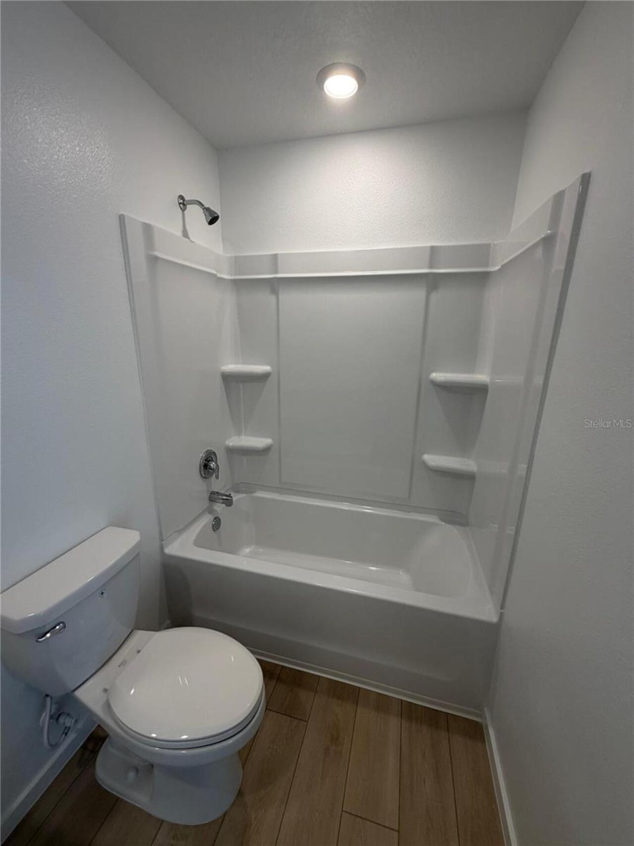 Listing Photo 10