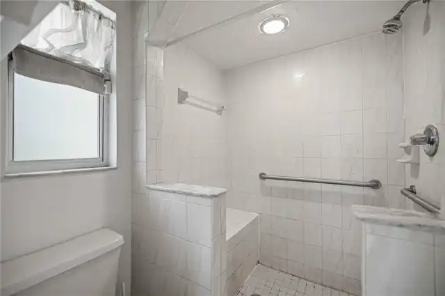 Listing Photo 27