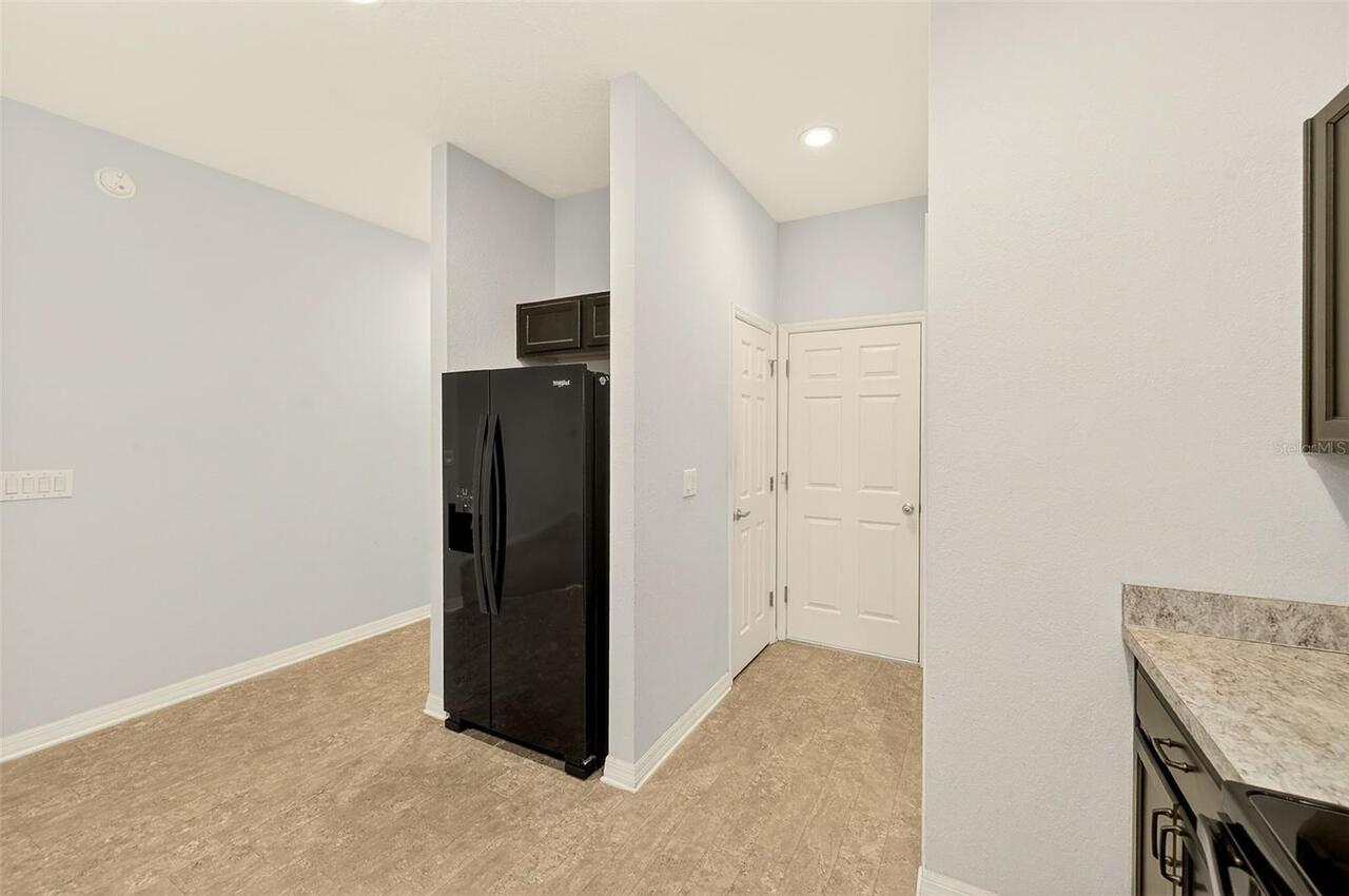 Listing Photo 8