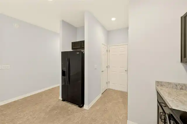 Listing Photo 8