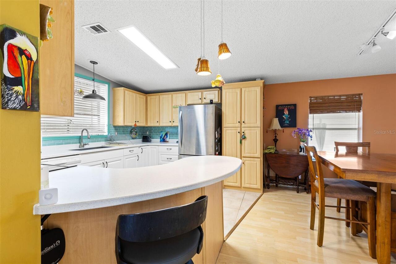 Listing Photo 11