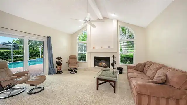 Listing Photo 14
