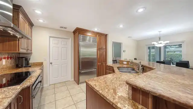 Listing Photo 19