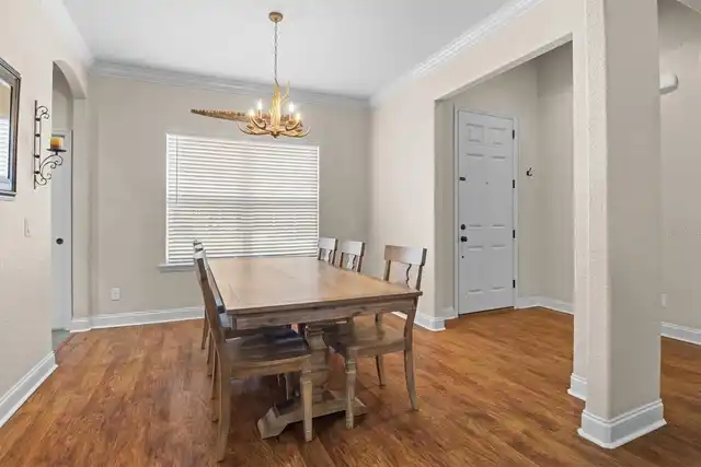 Listing Photo 9
