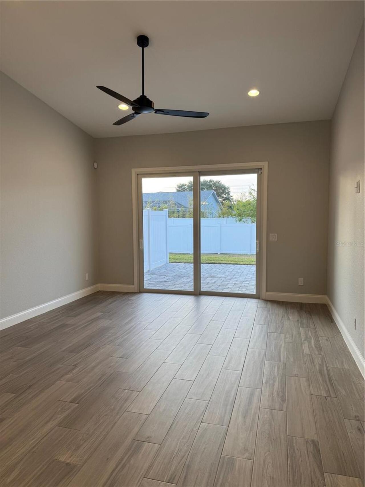 Listing Photo 16
