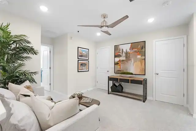 Listing Photo 8