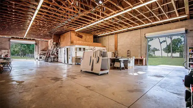 Listing Photo 9