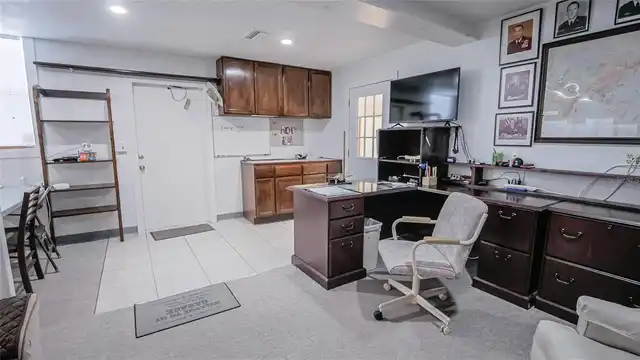 Listing Photo 23