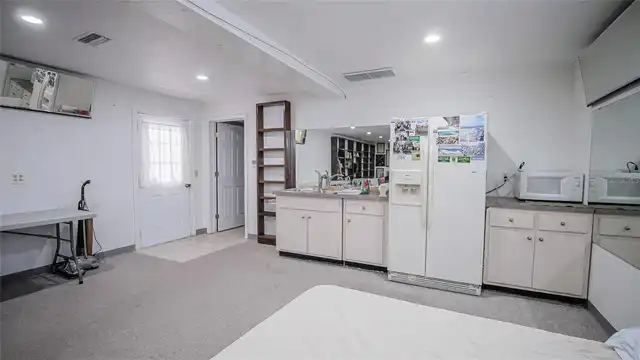 Listing Photo 26