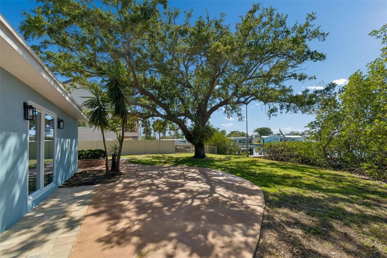 Listing Photo 37