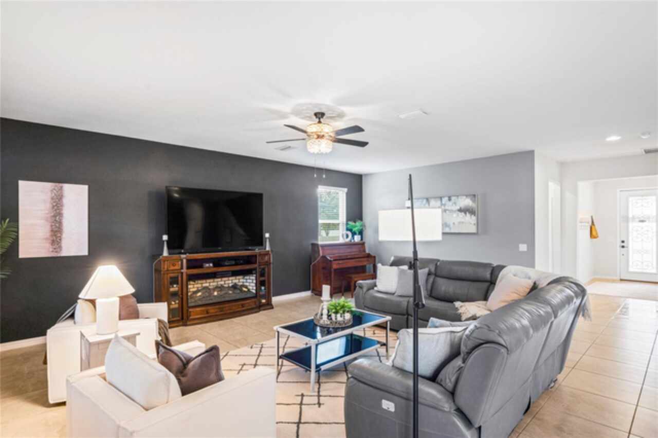 Listing Photo 17