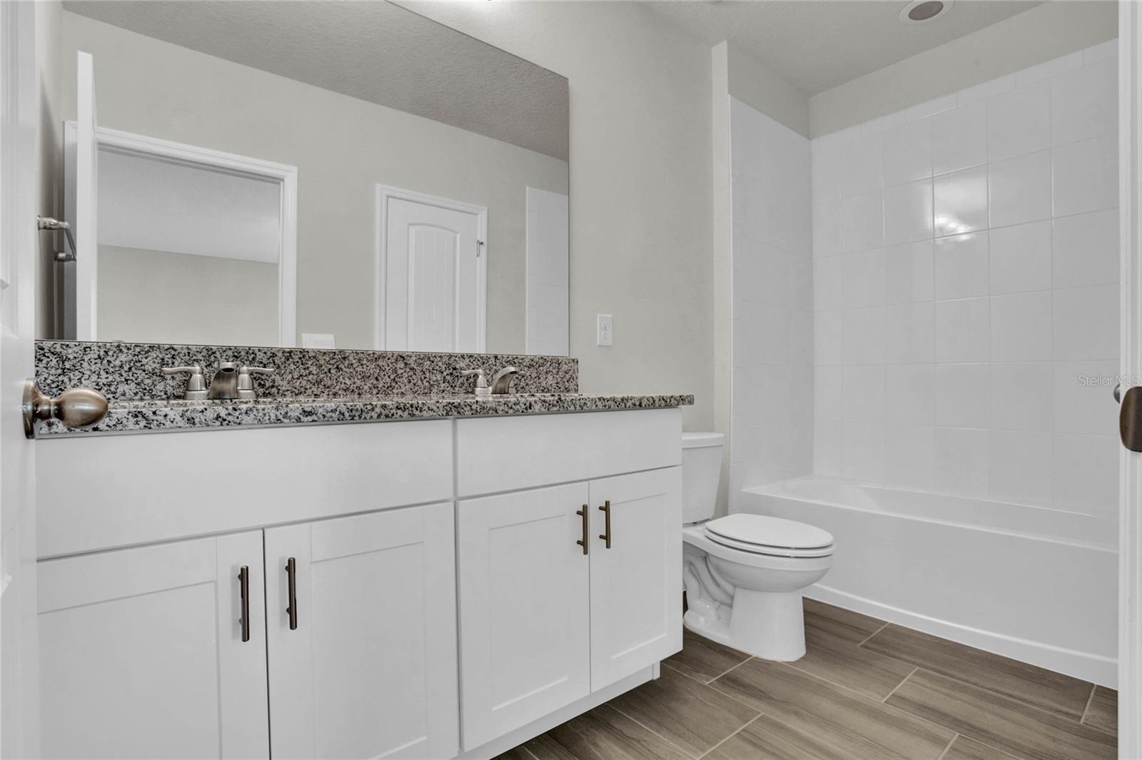 Listing Photo 25