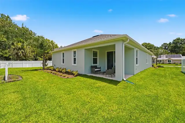Listing Photo 8