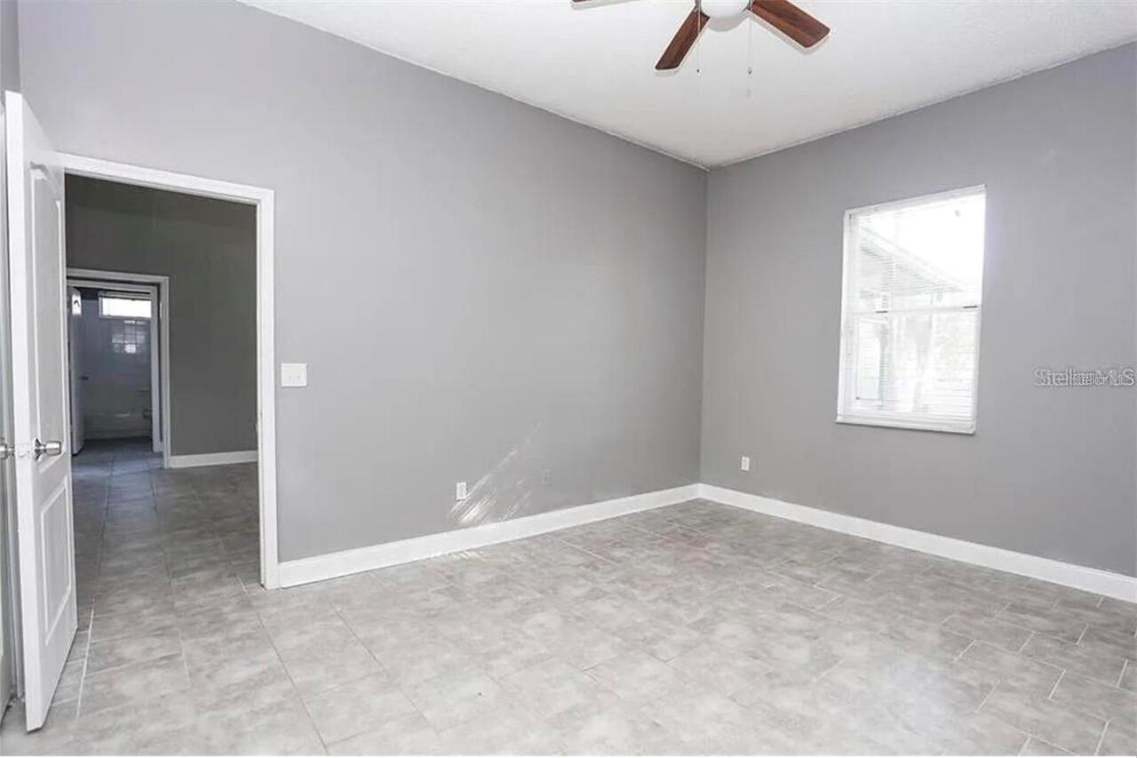 Listing Photo 9