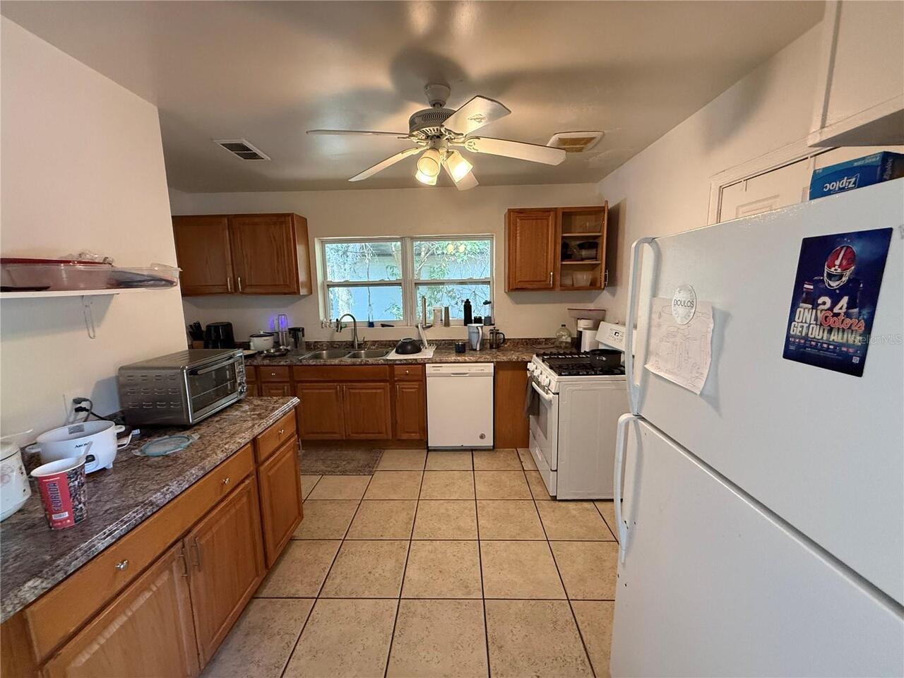 Listing Photo 7