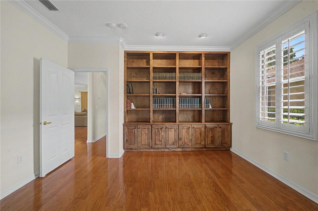 Listing Photo 11