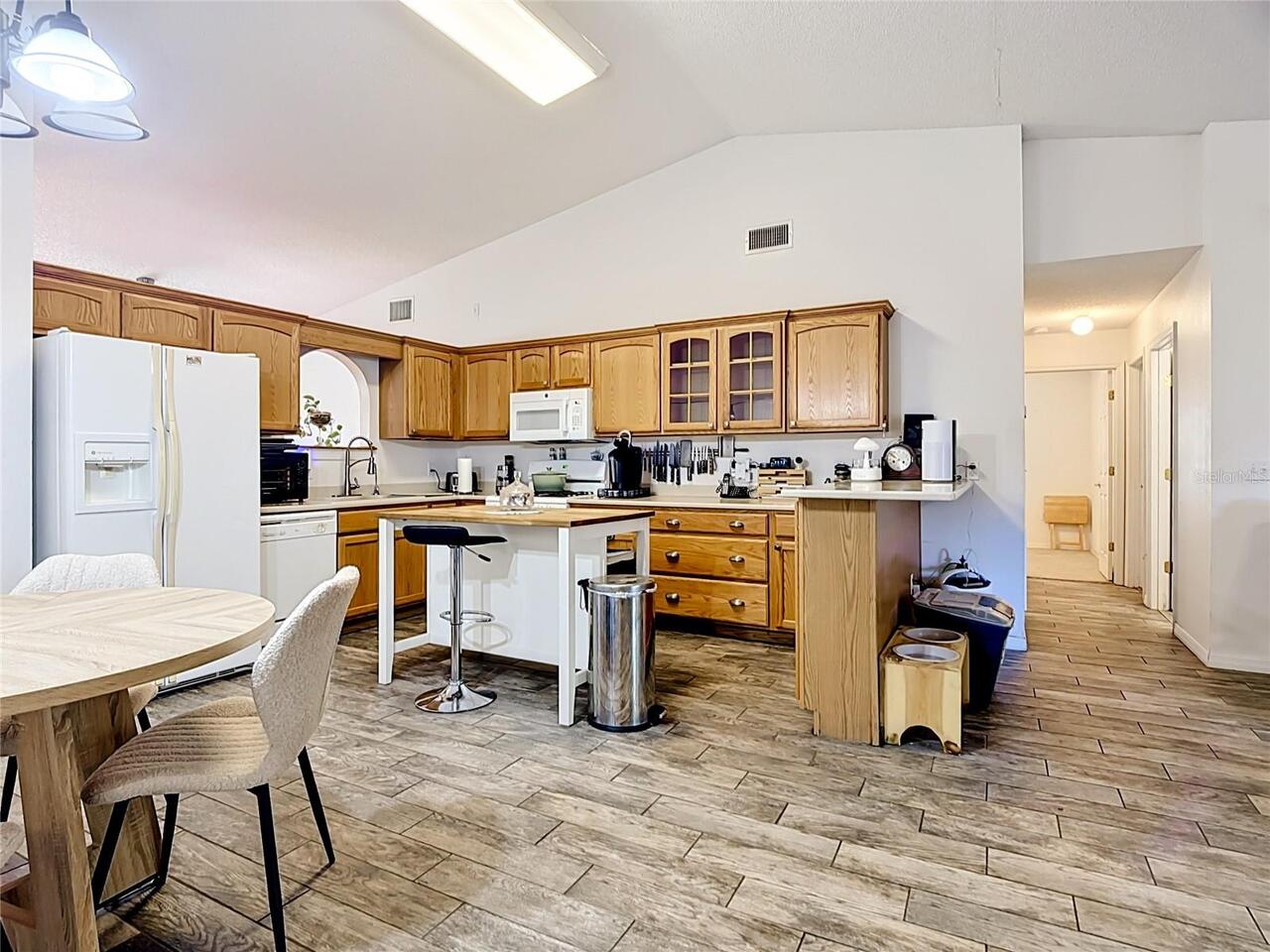 Listing Photo 15